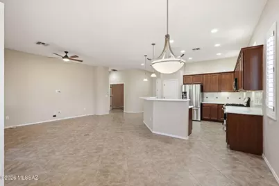 1007 W Tenniel Drive, Green Valley, AZ 85614 - Photo 11
