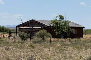 10508 N Harris Blvd, Elfrida, AZ 85610 - Photo 11