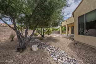 732 N Moana Dr, Green Valley, AZ 85614 - Photo 39