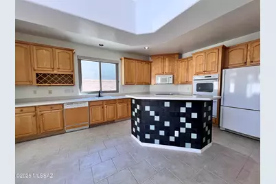 7449 E Ridge Point Road, Tucson, AZ 85750 - Photo 9