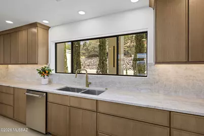 295 W Valle Del Oro Road, Oro Valley, AZ 85737 - Photo 11
