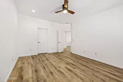 4261 N Golden Ridge Lane, Tucson, AZ 85718 - Photo 3