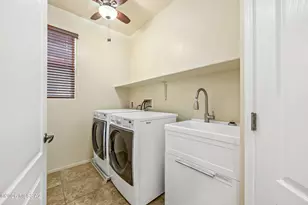 4261 N Golden Ridge Ln, Tucson, AZ 85718 - Photo 9