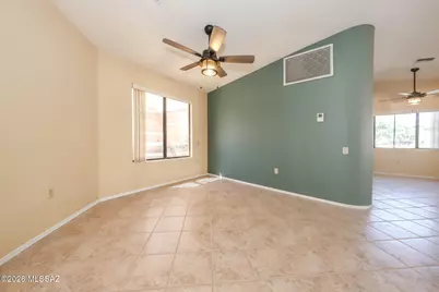 830 W Welcome Way, Green Valley, AZ 85614 - Photo 9