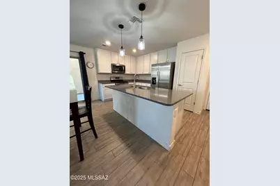 1126 E Descent Street, Tucson, AZ 85719 - Photo 3