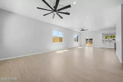 7002 E Calle Osito, Tucson, AZ 85710 - Photo 5