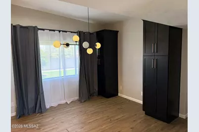 8812 E Shiloh Place, Tucson, AZ 85710 - Photo 11