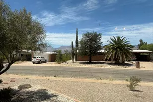8812 E Shiloh Pl, Tucson, AZ 85710 - Photo 27