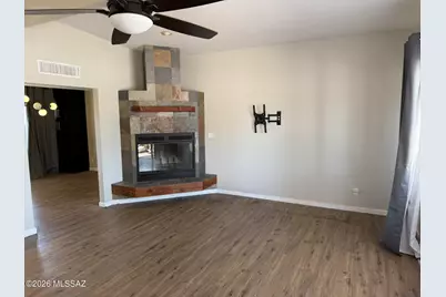 8812 E Shiloh Place, Tucson, AZ 85710 - Photo 3