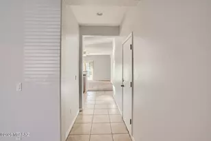 8253 W Razorbill Dr, Tucson, AZ 85757 - Photo 3