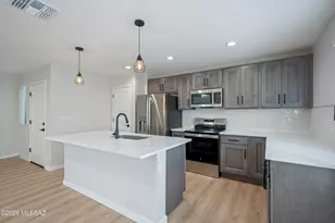 739 N Queen Ave, Tucson, AZ 85705 - Photo 1