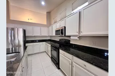 8679 N Ahwatukee Way, Tucson, AZ 85743 - Photo 5