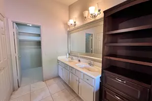 8679 N Ahwatukee Way, Tucson, AZ 85743 - Photo 11