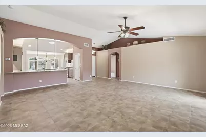 37814 S Boulder Wind Drive, Saddlebrooke, AZ 85739 - Photo 11