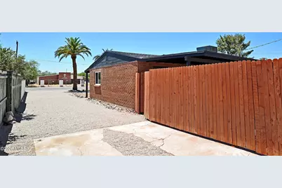 2758 N Dodge Boulevard, Tucson, AZ 85716 - Photo 33