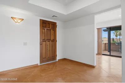 1013 W Desert Hills Drive, Green Valley, AZ 85622 - Photo 5