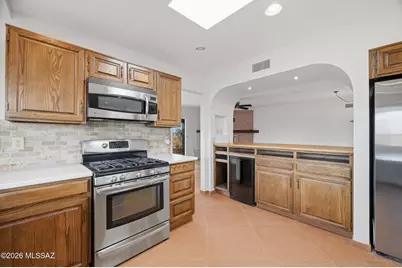 1013 W Desert Hills Drive, Green Valley, AZ 85622 - Photo 19
