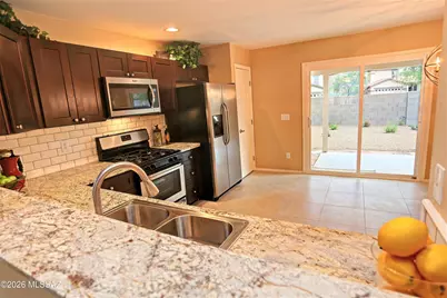 727 W Buffalo Grass, Oro Valley, AZ 85755 - Photo 7