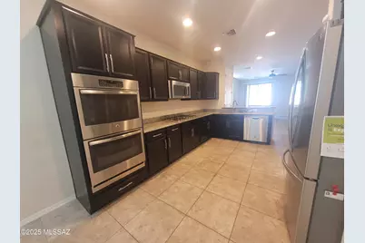 8042 S Dolphin Way, Tucson, AZ 85756 - Photo 7