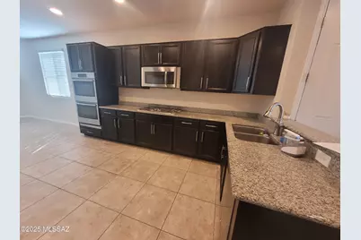 8042 S Dolphin Way, Tucson, AZ 85756 - Photo 5
