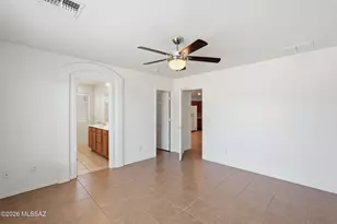 8435 E Bowline Rd, Tucson, AZ 85710 - Photo 23