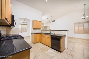 7635 W Summer Sky Dr, Tucson, AZ 85743 - Photo 7