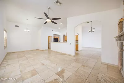 7635 W Summer Sky Drive, Tucson, AZ 85743 - Photo 9