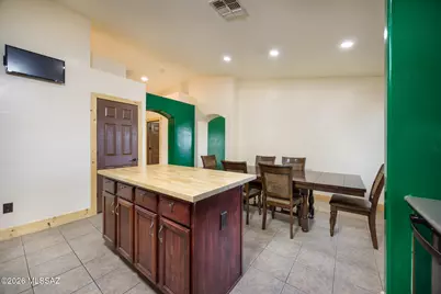 8182 S Camino Serpe, Tucson, AZ 85747 - Photo 9
