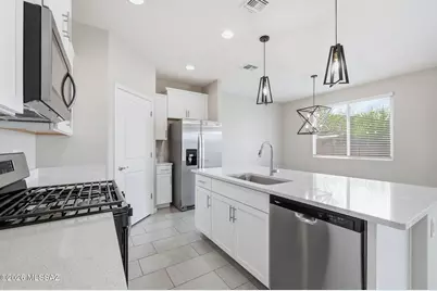 11926 W Charismatic Drive, Marana, AZ 85653 - Photo 15