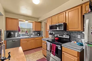 177 N Abrego Dr, Green Valley, AZ 85614 - Photo 9