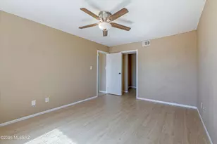 6335 N Barcelona Ln, Tucson, AZ 85704 - Photo 17