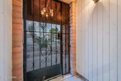 1625 W Calle Hacienda, Green Valley, AZ 85622 - Photo 7
