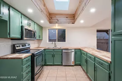 1625 W Calle Hacienda, Green Valley, AZ 85622 - Photo 17