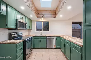 1625 W Calle Hacienda, Green Valley, AZ 85622 - Photo 17