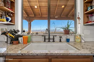 10426 E Cloudcroft Dr, Hereford, AZ 85615 - Photo 11