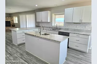 670 W Via Javalina, Benson, AZ 85602 - Photo 11
