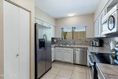 1909 N Linden Circle, Tucson, AZ 85715 - Photo 11