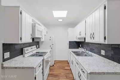6625 E Golf Links Road #APT 13, Tucson, AZ 85730 - Photo 11