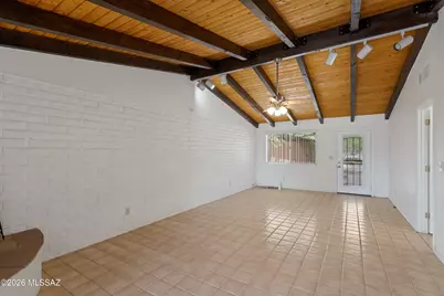 5212 N Whispering Hills Lane, Tucson, AZ 85704 - Photo 9