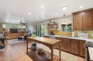 10280 E Rio Vista Pl, Tucson, AZ 85749 - Photo 11