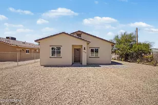 1310 E Suncrest Dr, Tucson, AZ 85756 - Photo 1