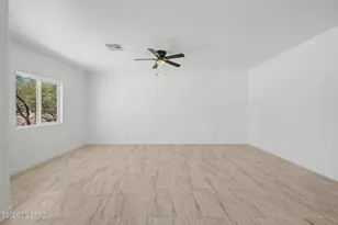 1318 E Suncrest Dr, Tucson, AZ 85756 - Photo 5