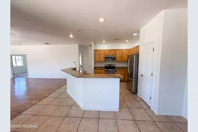 5225 W Wild Burro Spring Drive, Marana, AZ 85658 - Photo 7