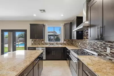 10532 S Carla Court, Vail, AZ 85641 - Photo 9