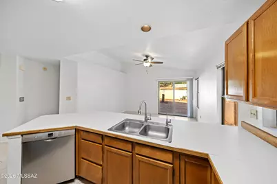 8088 N Highcountry Avenue, Tucson, AZ 85741 - Photo 9