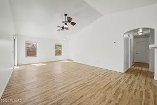 11499 W Magic Song St, Marana, AZ 85658 - Photo 5