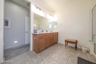 9481 S Horned Lizard Circle, Tucson, AZ 85747 - Photo 11