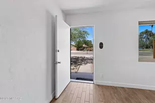 4834 E Cecelia St, Tucson, AZ 85711 - Photo 7