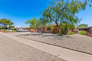 4834 E Cecelia St, Tucson, AZ 85711 - Photo 3