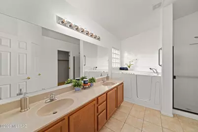 1755 N VÃ­a Cananea, Green Valley, AZ 85614 - Photo 19